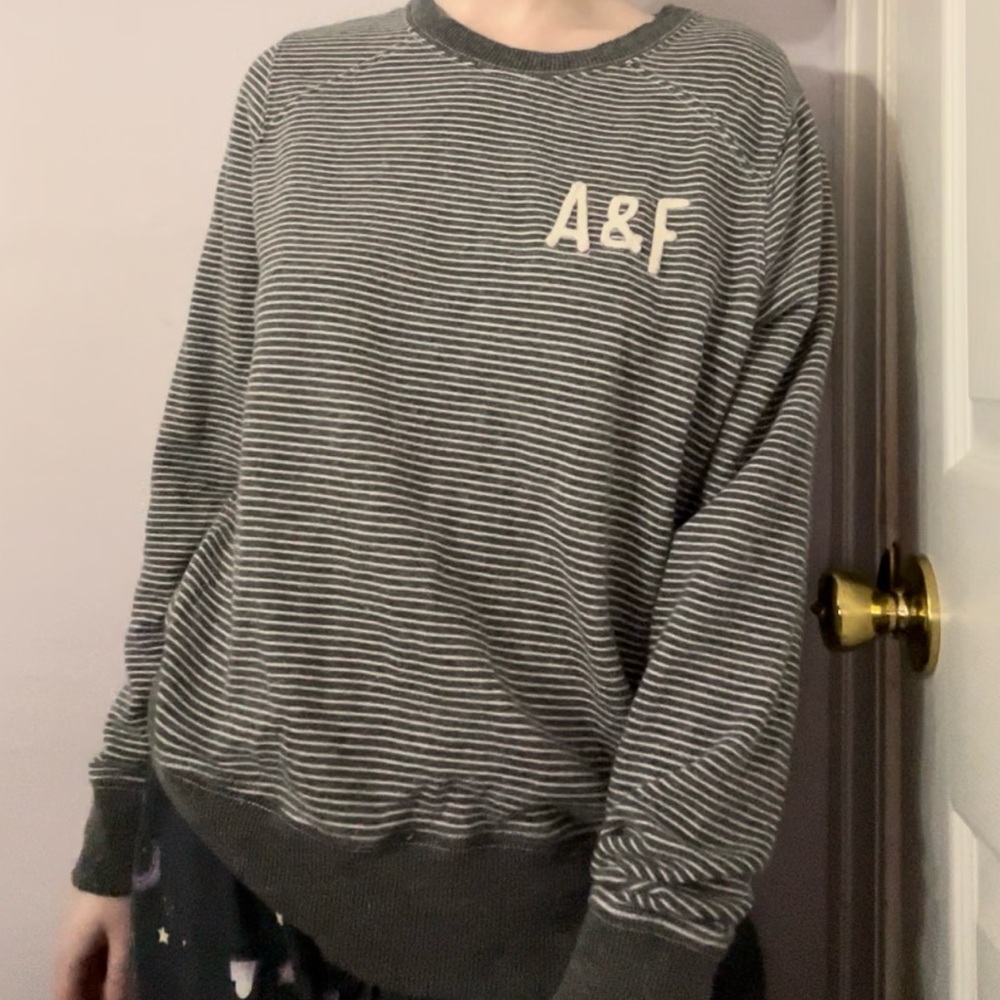 Abercrombie & Fitch Striped Gray Sweater